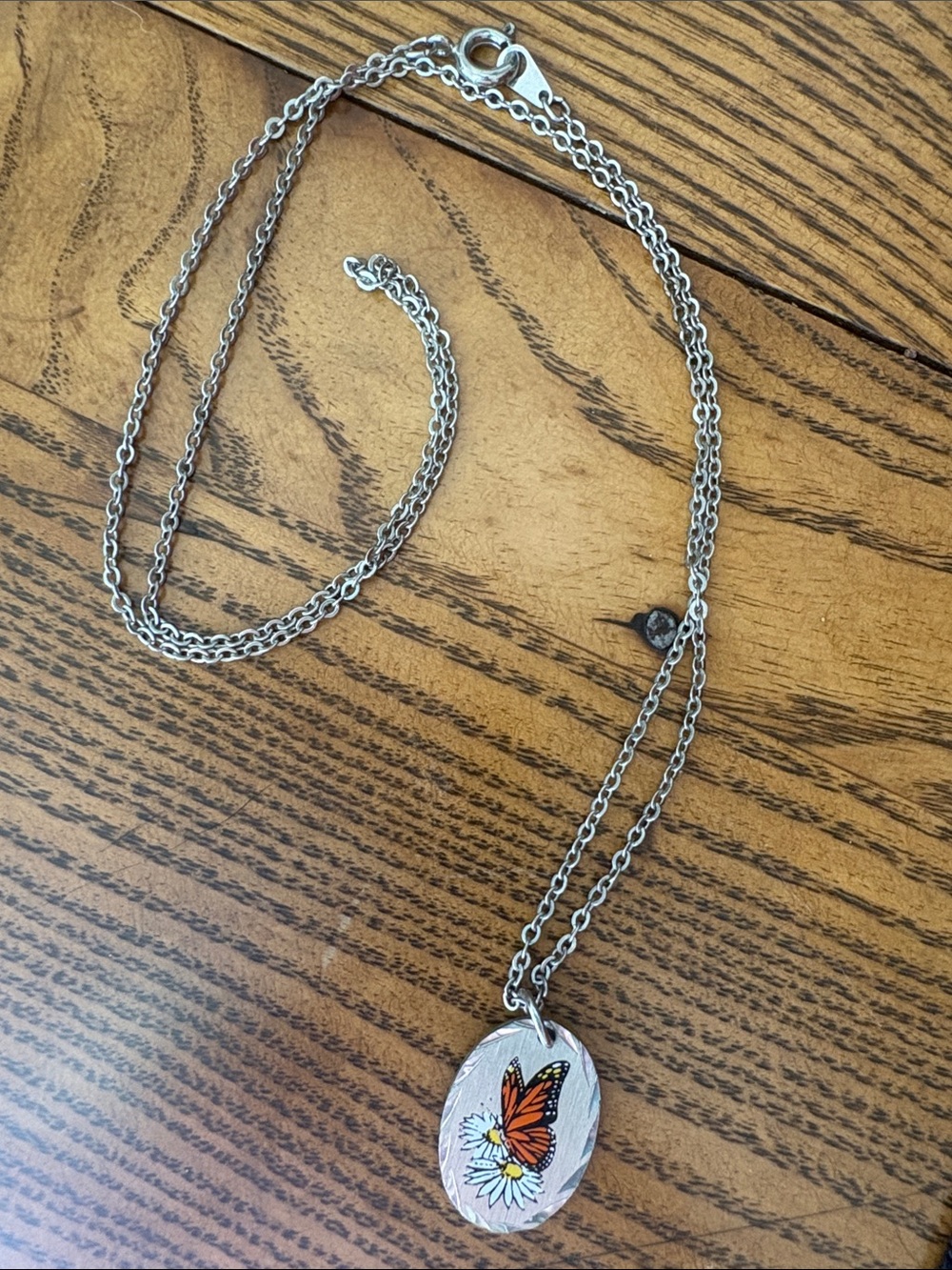 Vintage pewter Butterfly Pendant Necklace - Monarch Butterfly on Daisy